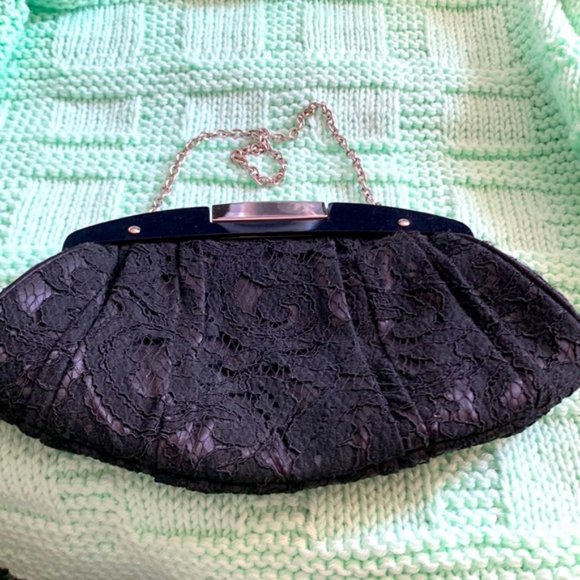EUC Le Chateau Black Lace Clutch - Picture 1 of 5
